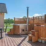 8 Bedroom Stunning In Semesterbostad