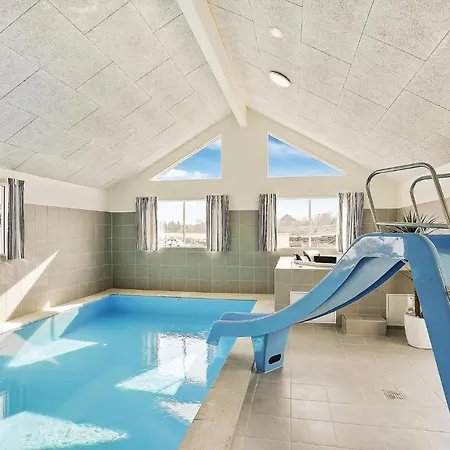 8 Bedroom Stunning In Holiday home