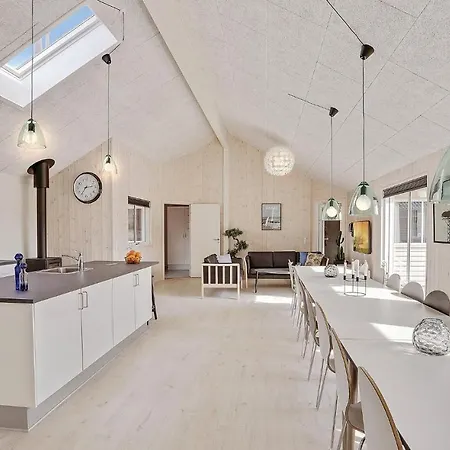 8 Bedroom Stunning In Holiday home Vejby