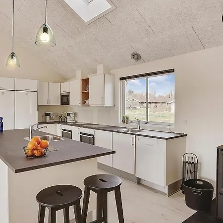 8 Bedroom Stunning In Vejby