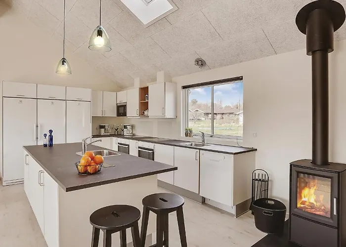 8 Bedroom Stunning In Vejby